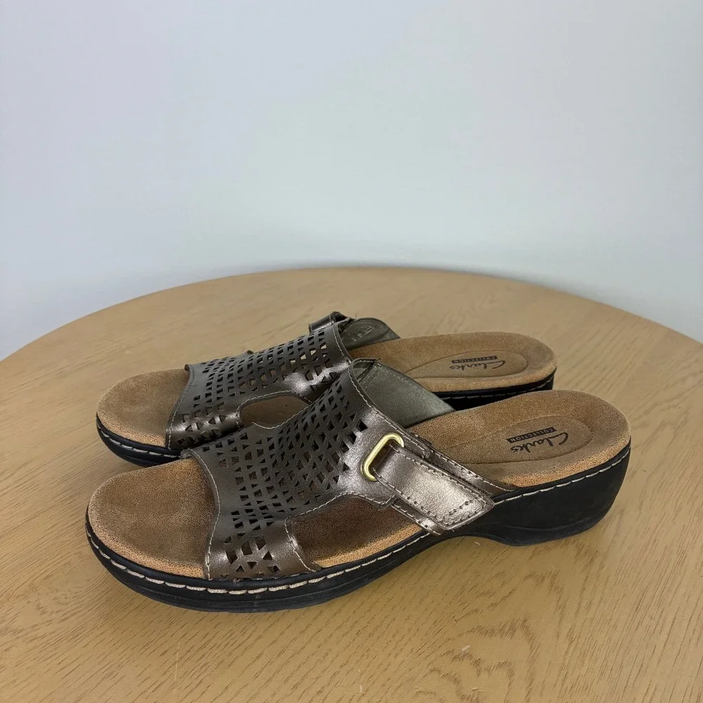 Clarks Wedge Hayla Samoa Slide Sandal Women's 8.5 Bronze Metallic Summer Comfort - Picture 4 of 7